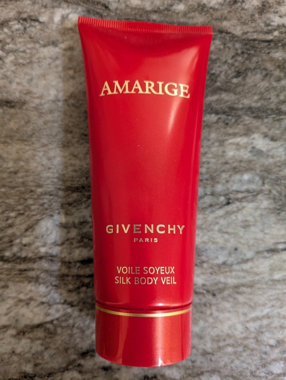 Givenchy Amarige Silk Body Veil Body Lotion